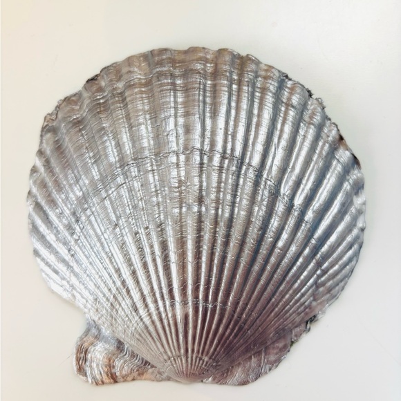 Handcrafted shell ring dish with blue bow decoupage design - Picture 4 of 5